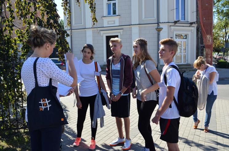 X Wyścig po historię