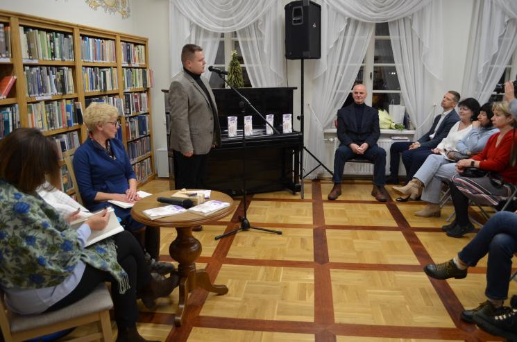 Promocja tomiku wierszy Elżbiety Dzierżanowskiej