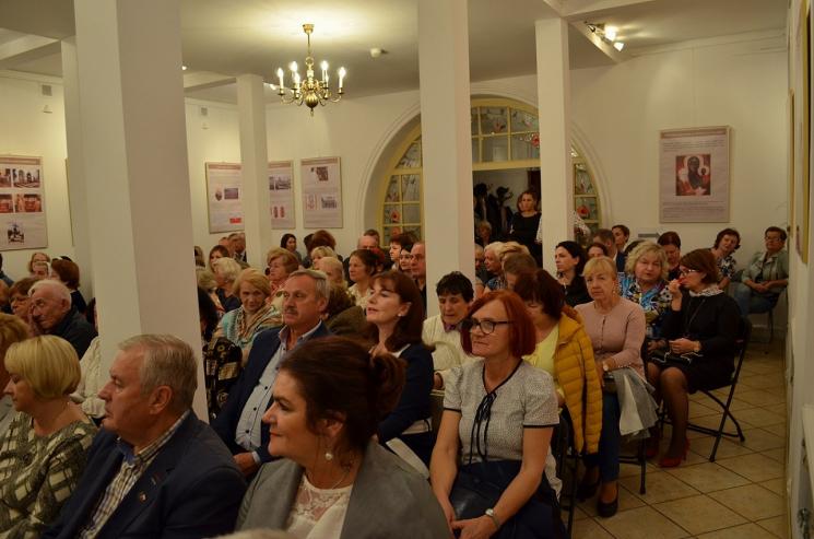 Krzyż to księga życia, to droga jedyna… Bł. Honorat Koźmiński w służbie Bogu, ludziom i Ojczyźnie