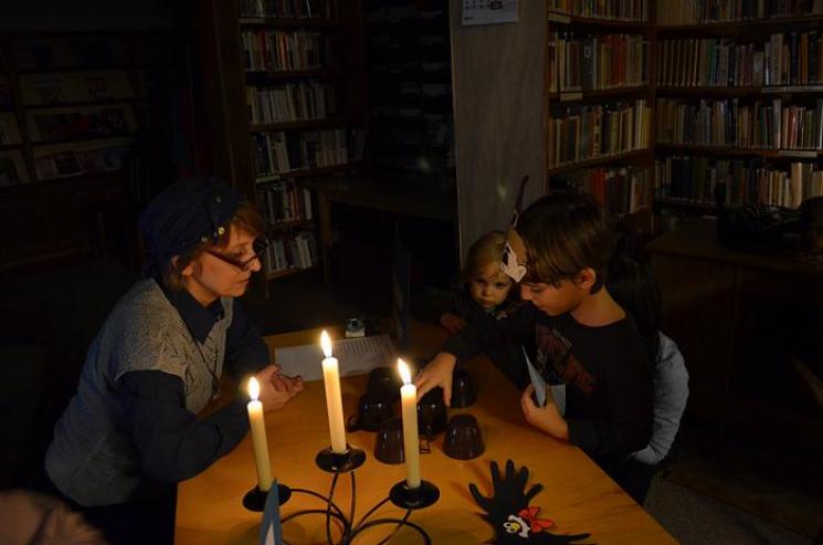 Andrzejkowe czary – mary w Bibliotece