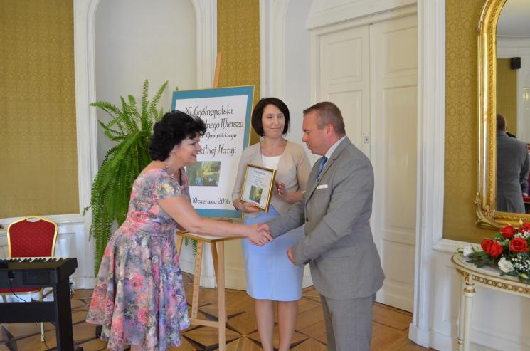 Uroczystość wręczenia nagród w XI Ogólnopolskim Konkursie Jednego Wiersza  im. Wiktora Gomulickiego o Laur Błękitnej Narwi 