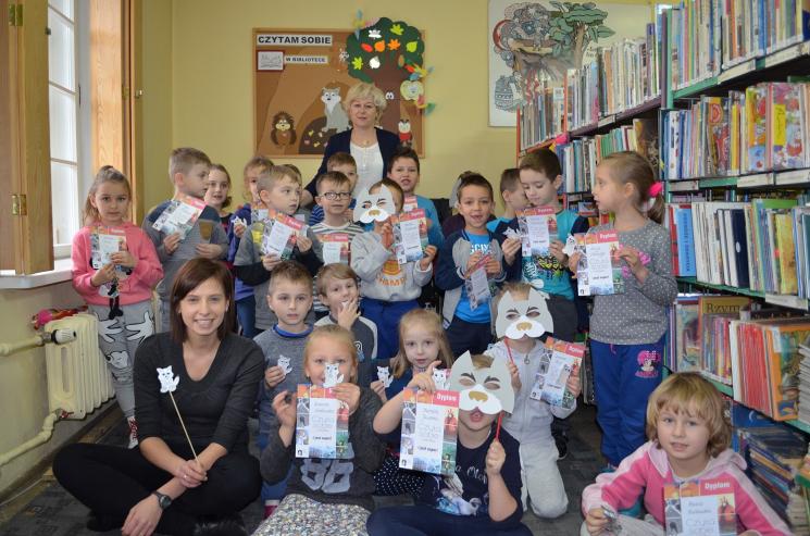 Czytam sobie w bibliotece