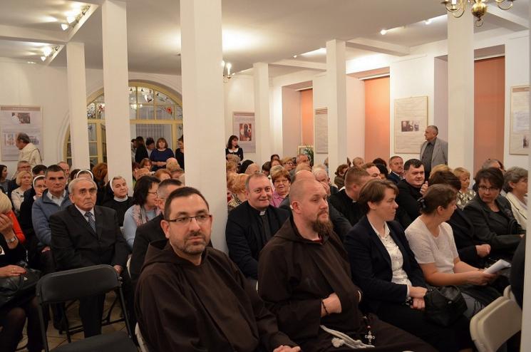 Krzyż to księga życia, to droga jedyna… Bł. Honorat Koźmiński w służbie Bogu, ludziom i Ojczyźnie