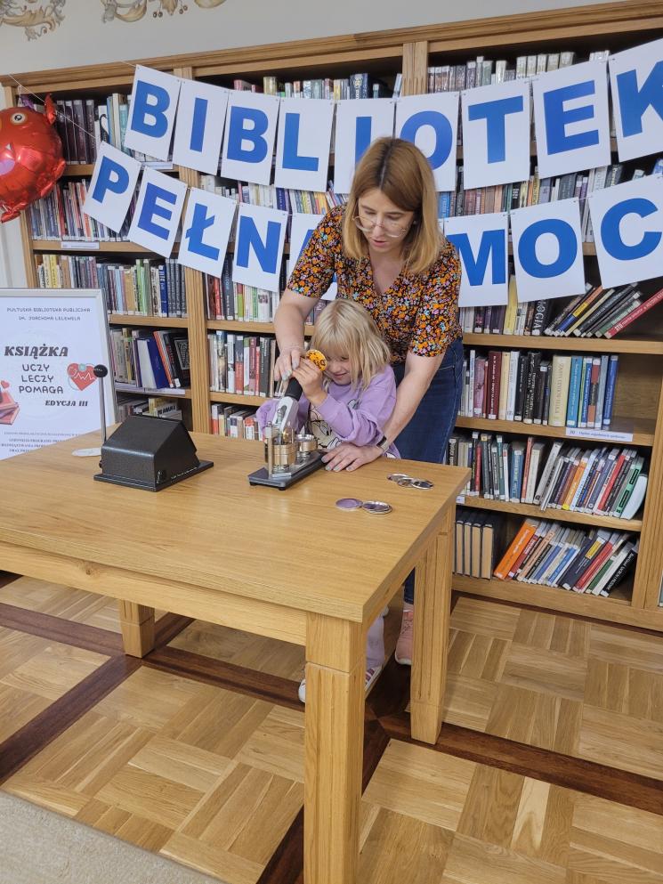 Wakacje w Bibliotece - Biblioteka Pełna Emocji