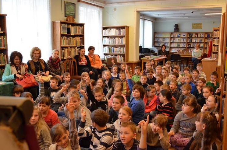 Spotkanie autorskie z Anną Onichimowską