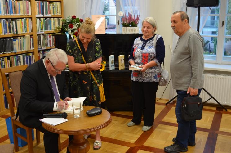 Spotkanie autorskie z Andrzejem B. Kwiatkowskim promujące książkę Heroina 