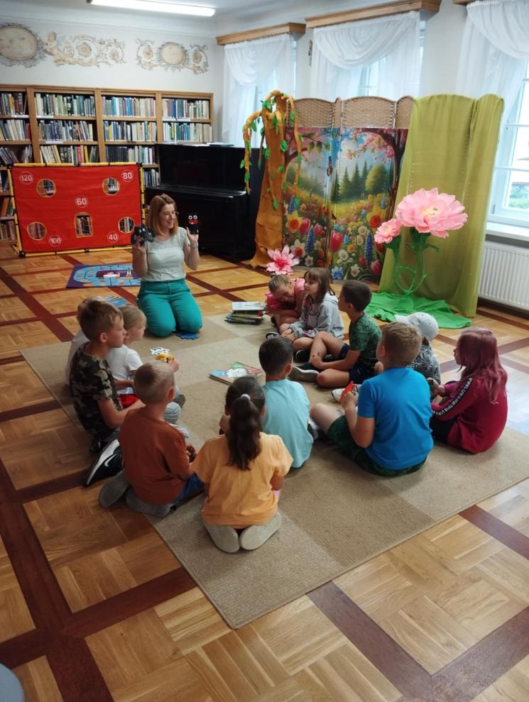 Wakacje w Bibliotece - Biblioteka Pełna Emocji