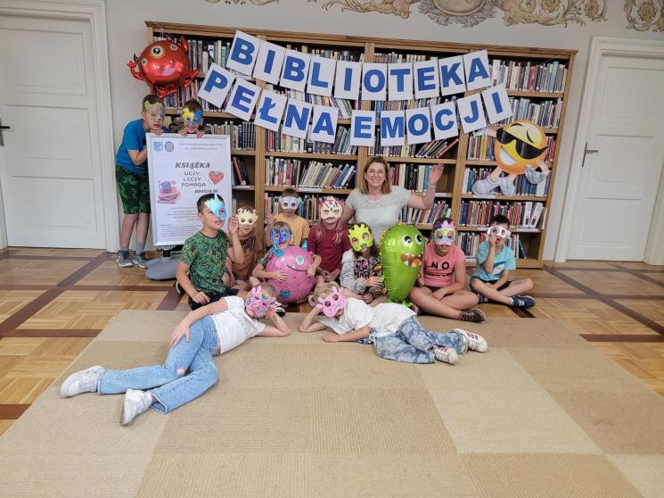 Wakacje w Bibliotece - Biblioteka Pełna Emocji