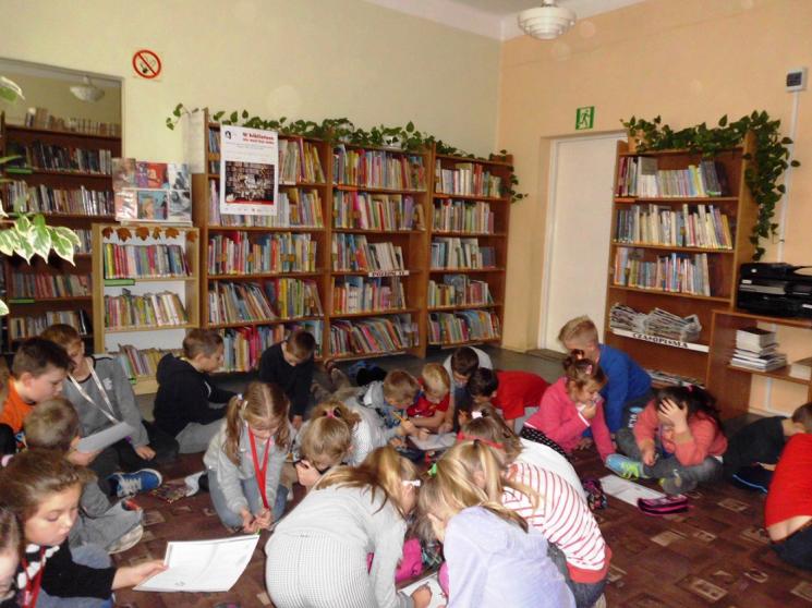 Czytam sobie w bibliotece - Szarka i wilki