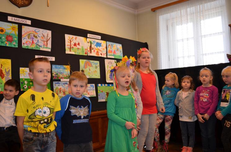 Rozstrzygnięcie konkursu plastycznego „Roztańczone barwy Wiosny”