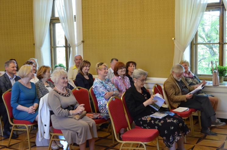 Uroczystość wręczenia nagród w XII Ogólnopolskim Konkursie Jednego Wiersza im. Wiktora Gomulickiego o Laur Błękitnej Narwi