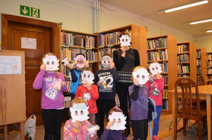 W krainie uśmiechniętej książki – ferie zimowe z Biblioteką