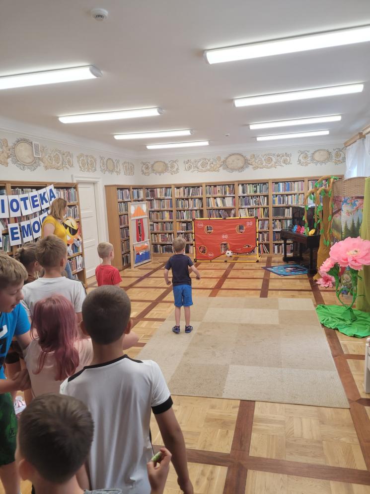 Wakacje w Bibliotece - Biblioteka Pełna Emocji