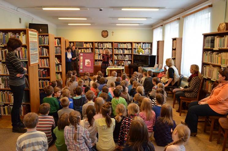 Spotkanie autorskie z Anną Onichimowską