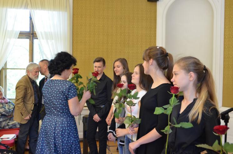 Uroczystość wręczenia nagród w XII Ogólnopolskim Konkursie Jednego Wiersza im. Wiktora Gomulickiego o Laur Błękitnej Narwi