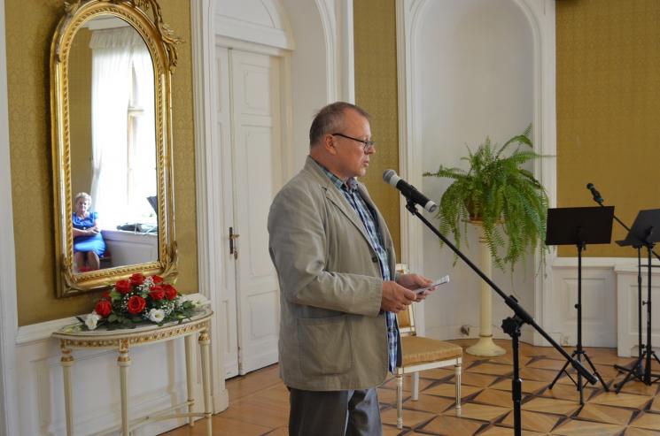 Uroczystość wręczenia nagród w XI Ogólnopolskim Konkursie Jednego Wiersza  im. Wiktora Gomulickiego o Laur Błękitnej Narwi 
