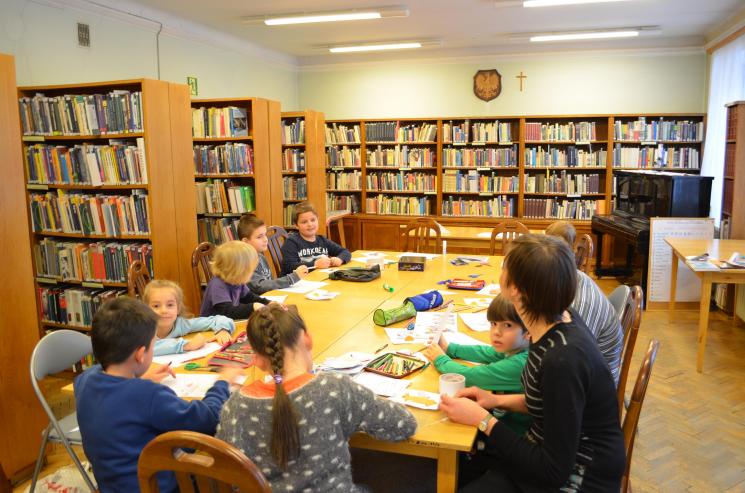 W krainie uśmiechniętej książki – ferie zimowe z Biblioteką