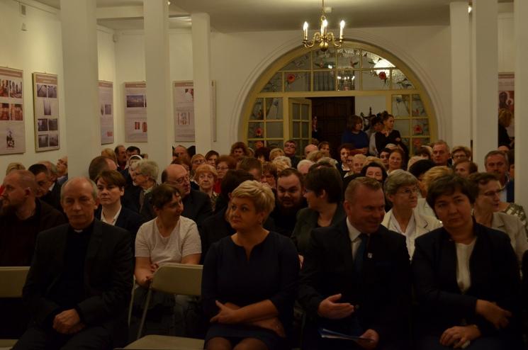 Krzyż to księga życia, to droga jedyna… Bł. Honorat Koźmiński w służbie Bogu, ludziom i Ojczyźnie