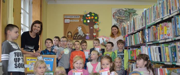 Czytam sobie w bibliotece