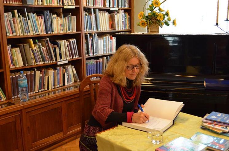 Spotkanie autorskie z Anną Onichimowską