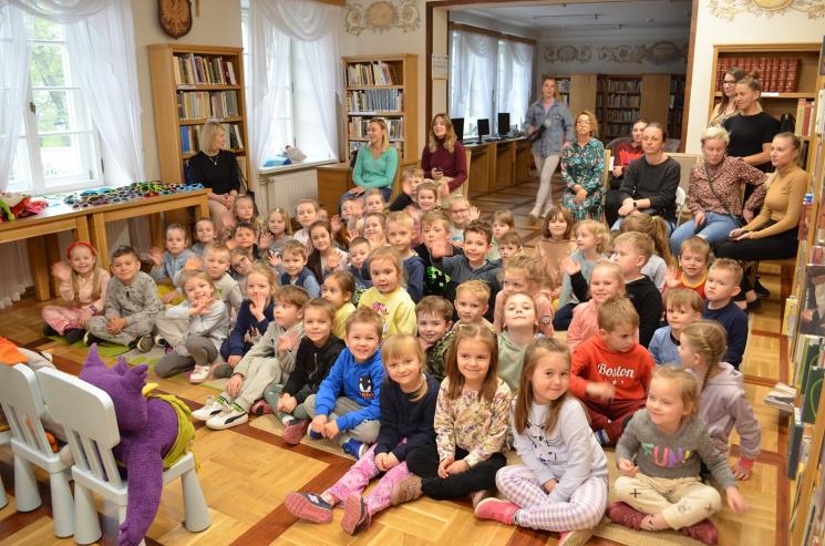 Pan Poeta w Bibliotece