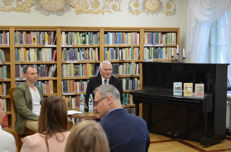 Spotkanie autorskie z Andrzejem B. Kwiatkowskim promujące książkę Heroina 