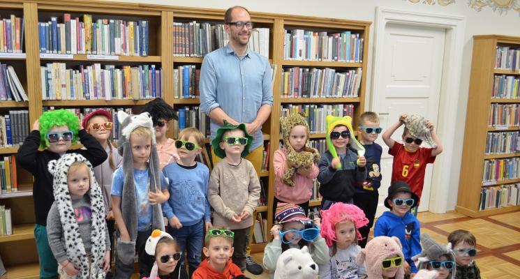 Pan Poeta w Bibliotece