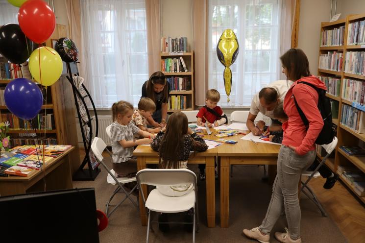 dzień superbohatera, komik dla dzeci, 6 dzieci