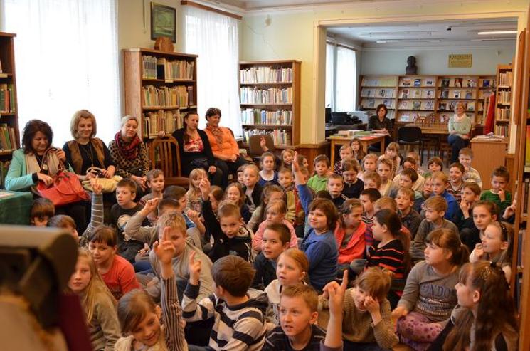 Spotkanie autorskie z Anną Onichimowską