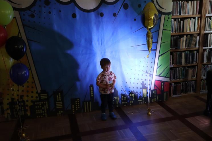 dzień superbohatera, komik dla dzeci, 6 dzieci