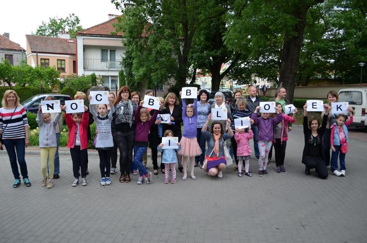 Noc Bibliotek