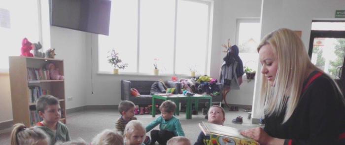 Głośne czytanie w Filii nr 1