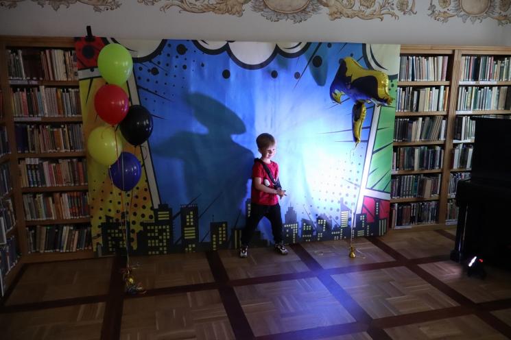 dzień superbohatera, komik dla dzeci, 6 dzieci