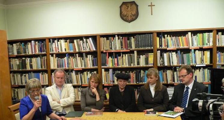 W hołdzie Januszowi Zakrzeńskiemu  