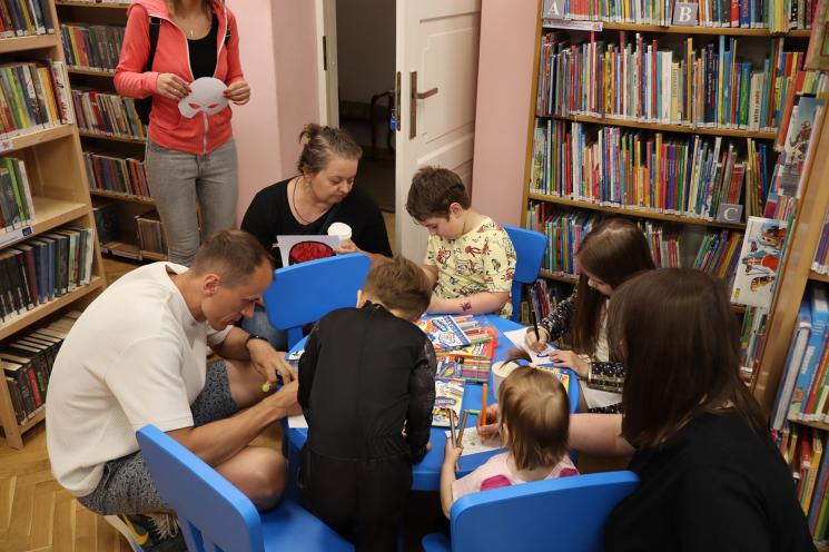 dzień superbohatera, komik dla dzeci, 6 dzieci