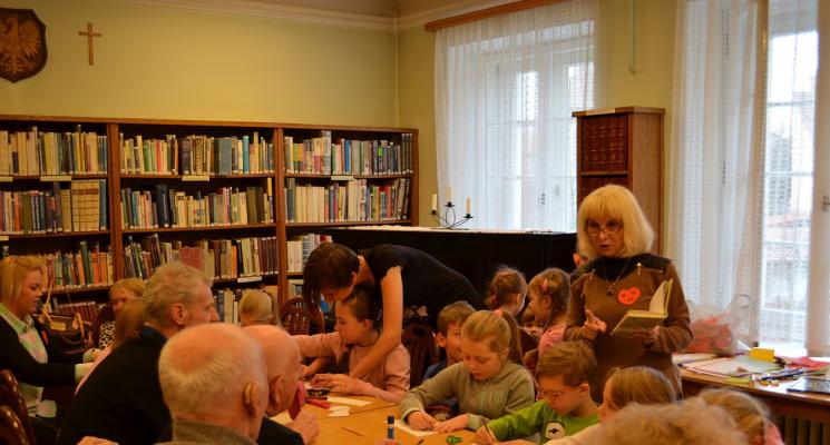 Integracja międzypokoleniowa w Bibliotece !!!