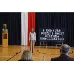 Zdjęcie z I edycji Konkursu Poezji i Prozy Wiktora Gomulickiego, uczestniczka konkursu