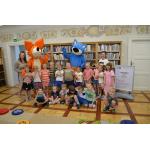 Fenek i Maks w bibliotece zdjęcie nr 17.JPG